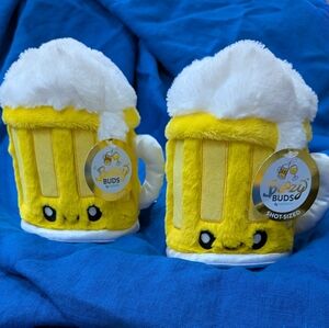 SQUISHABLES MINI BOOZY BEER STEINS. SET OF 2 MUGS. NEW.